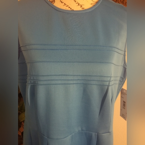 4/$20 Peach Velvet dress - Picture 3 of 7